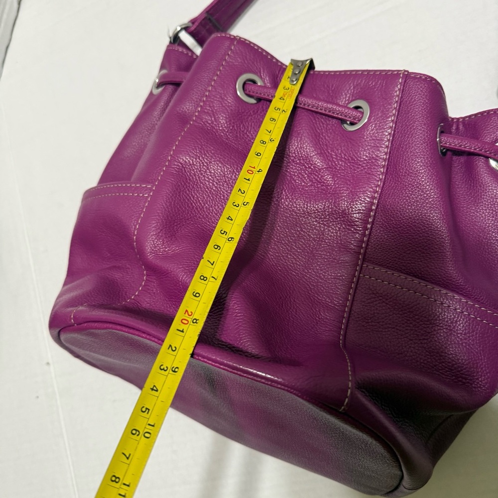 Tignanello hobo bucket  leather bag - Picture 9 of 12